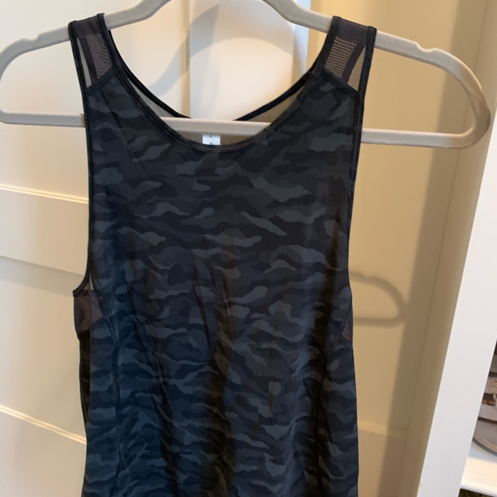 Lululemon camo tank